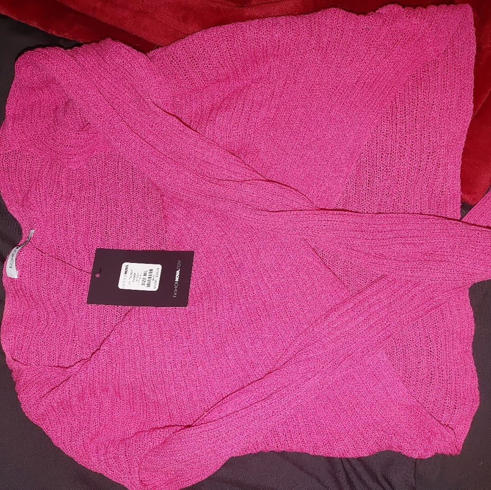 Fashion Nova Pink Sweater NWT size M/L